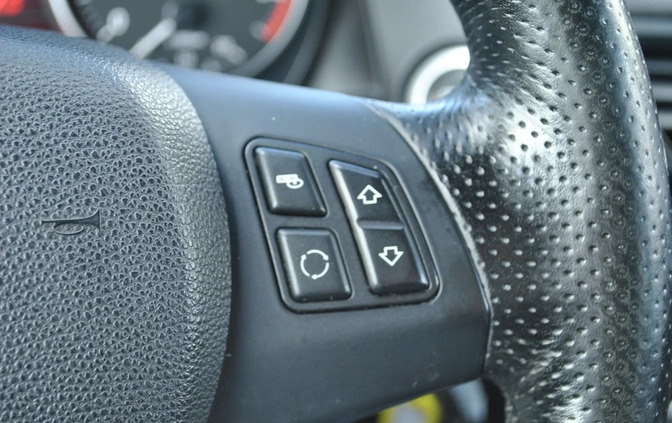 BMW X1 cena 41500 przebieg: 235025, rok produkcji 2013 z Barcin małe 379
